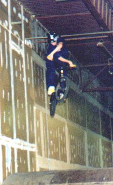 pat x up.JPG (17681 bytes)